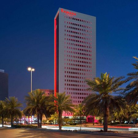 Ramada By Wyndham Riyadh King Fahd Road Ngoại thất bức ảnh The hotel at night