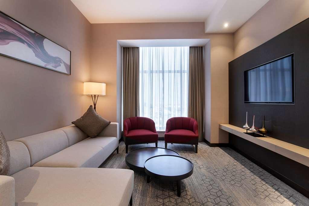 Ramada By Wyndham Riyadh King Fahd Road Phòng bức ảnh