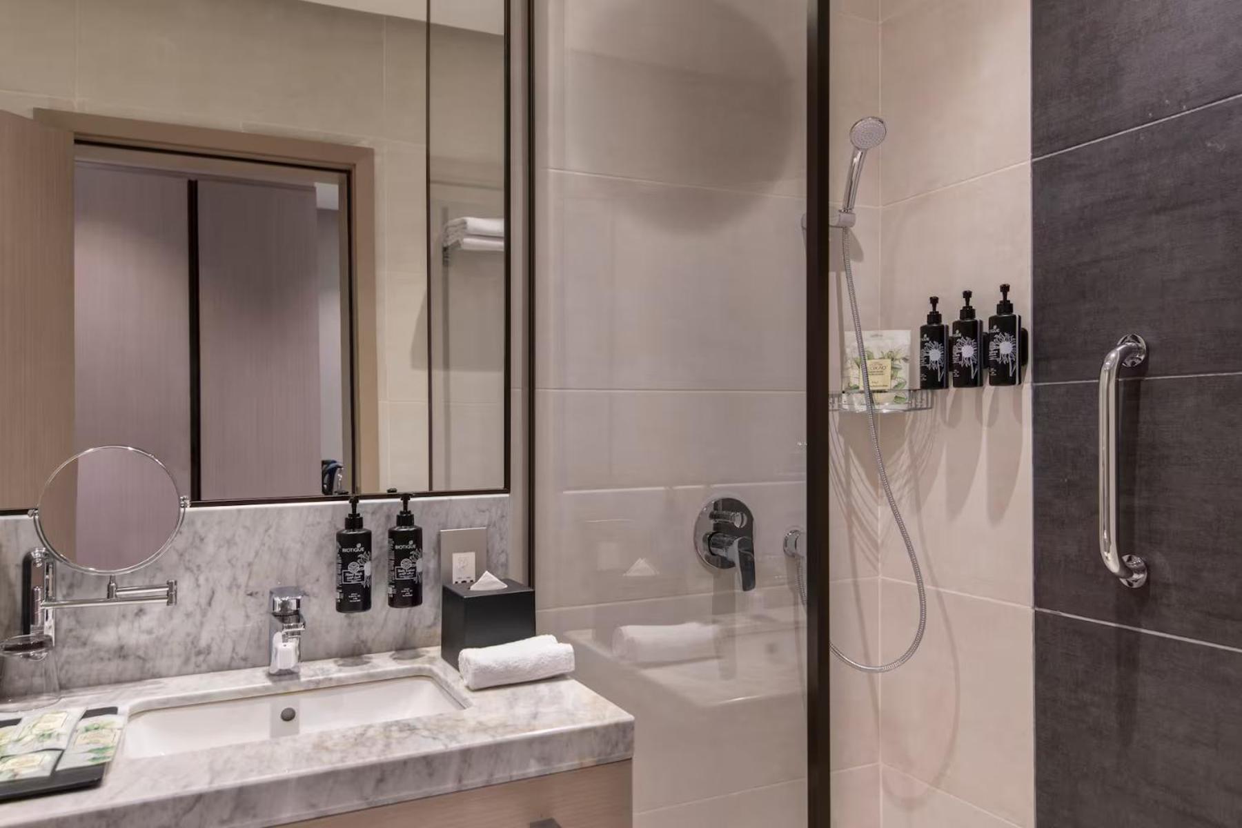 Ramada By Wyndham Riyadh King Fahd Road Ngoại thất bức ảnh